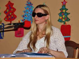 Joana Zimmer liest in der Blindenschule KW