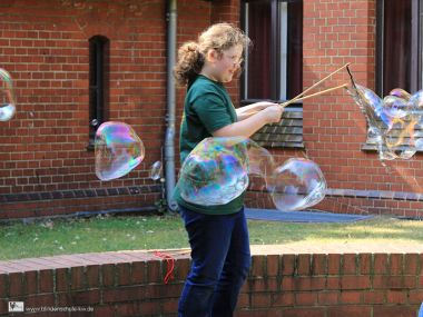 Schulfest 2018 - Große Seifenblasen